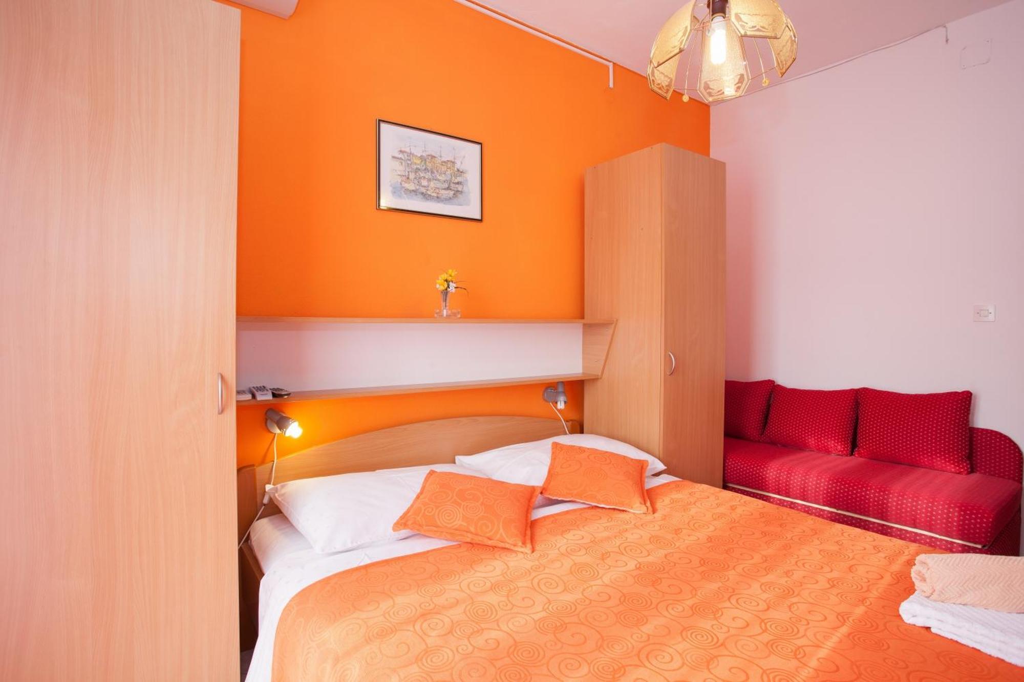 Pansion Burin Otel Baška Oda fotoğraf