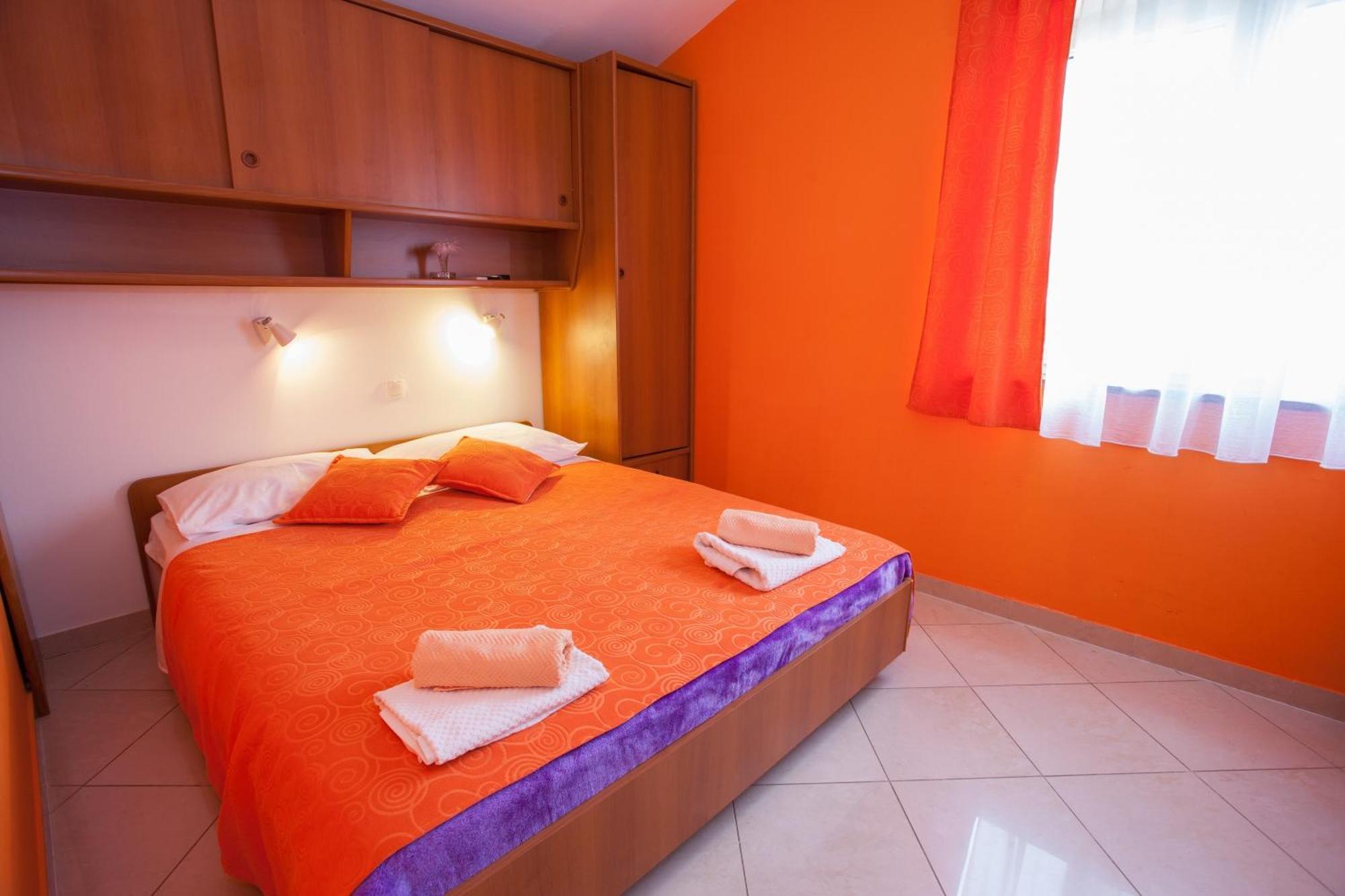 Pansion Burin Otel Baška Oda fotoğraf