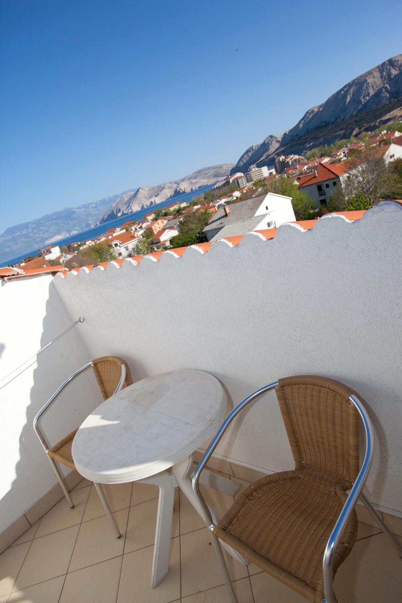 Pansion Burin Otel Baška Oda fotoğraf