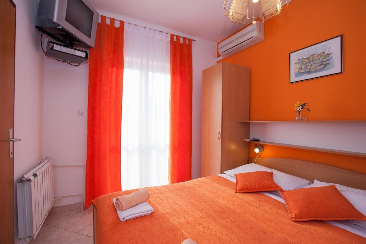 Pansion Burin Otel Baška Oda fotoğraf