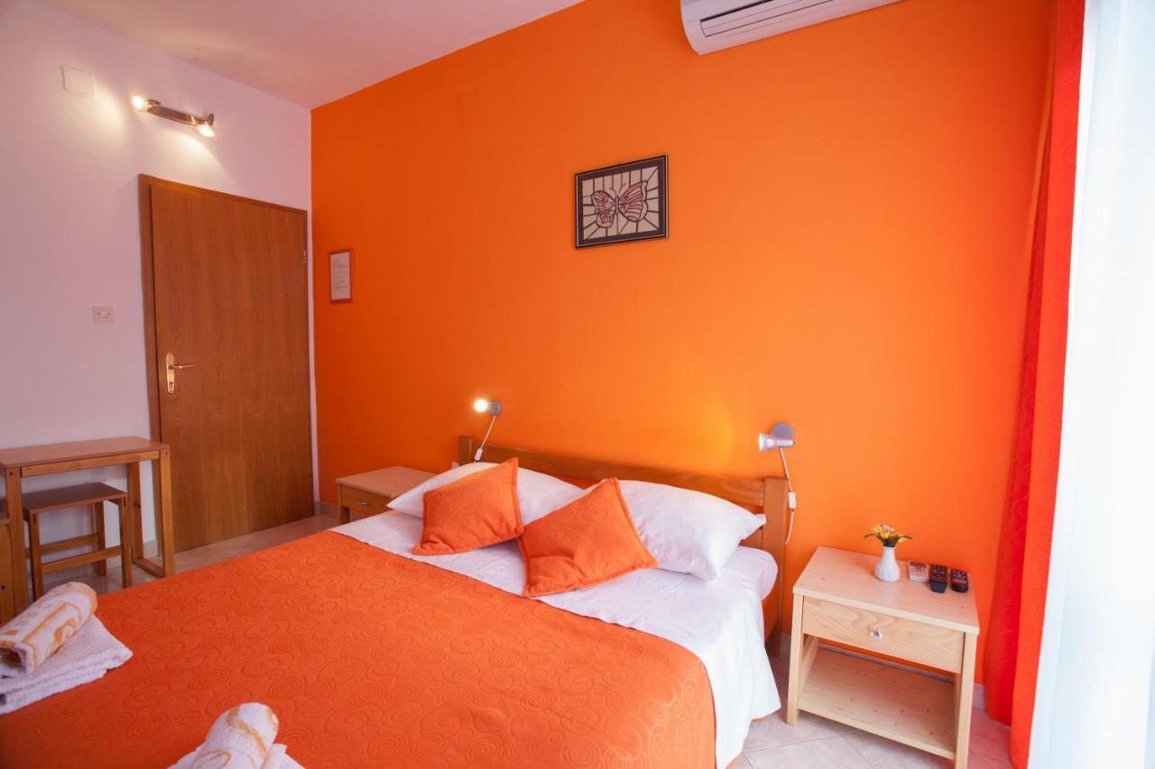 Pansion Burin Otel Baška Oda fotoğraf
